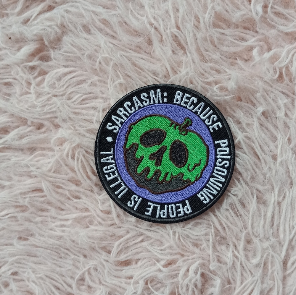 ⭐️Poison apple- SARCASM! Because poisoning ppl is illegal ironon patch! Rare! - Picture 5 of 5